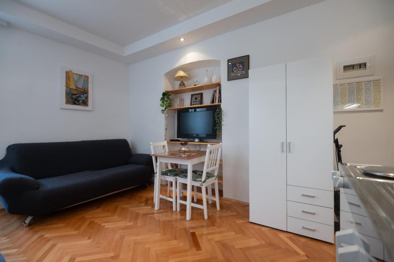 Old Town Apartment